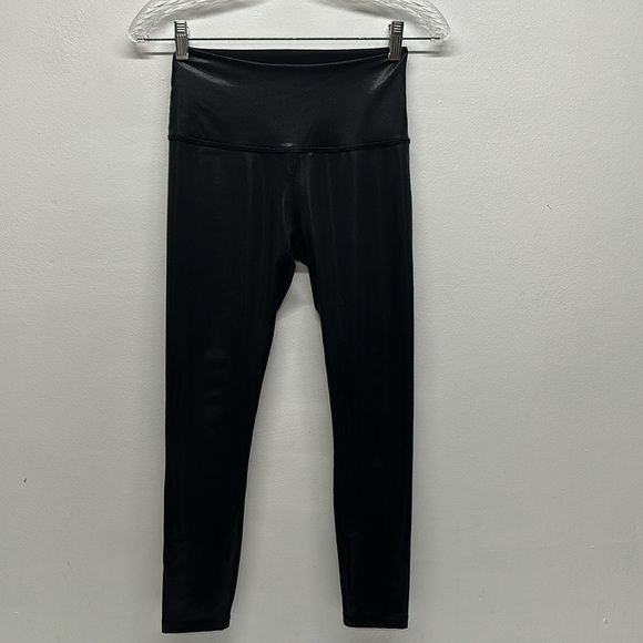 Beyond Yoga High Waisted Midi Legging Athletic Pants Jet Black Foil Size Small - Picture 2 of 9